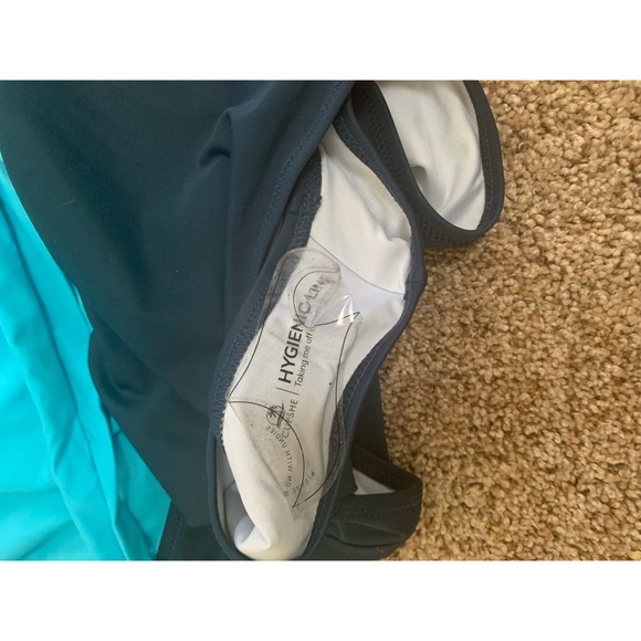 Cupshe One piece Padded Large Color Block Blue White NWT Womens Swimsuit - Picture 4 of 6